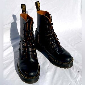 Dr. Martens Leona Women’s Smooth Leather Lace-Up Boots, Black U.S. Size 6